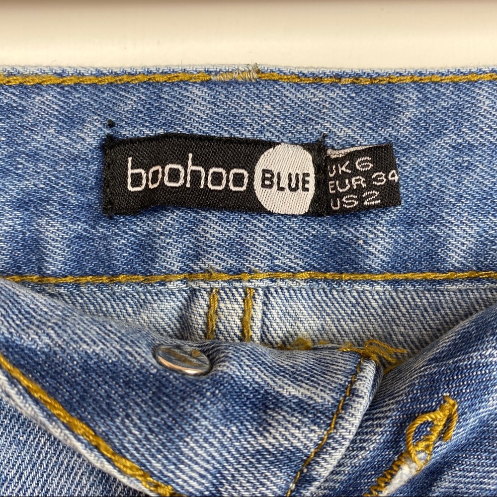 BOOHOO Annabell Ripped Hem Denim Skirt size 2 NWT - Picture 2 of 7